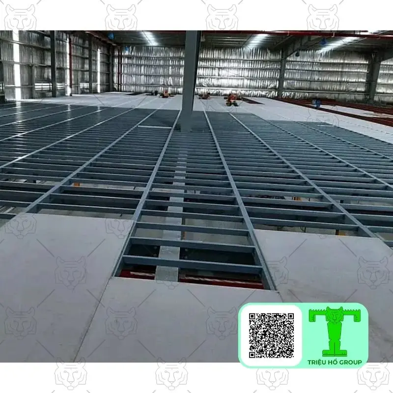 Thi công tấm xi măng smartboard lót mái chống nóng, dột hiệu quả